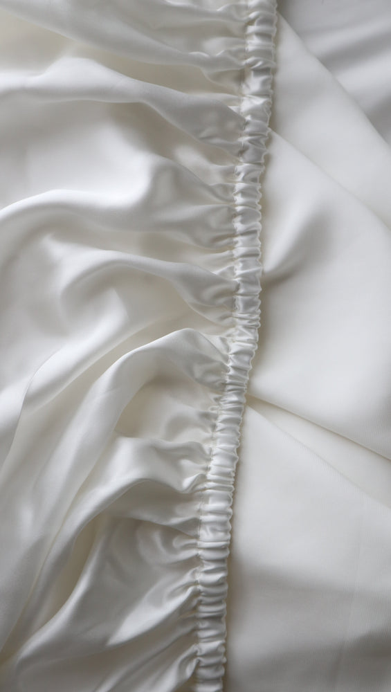 
                  
                    100% Mulberry Silk Fitted Sheet In Ivory
                  
                